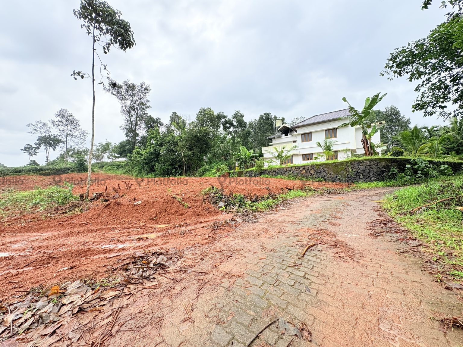 Plotf or sale near Puthenkurish