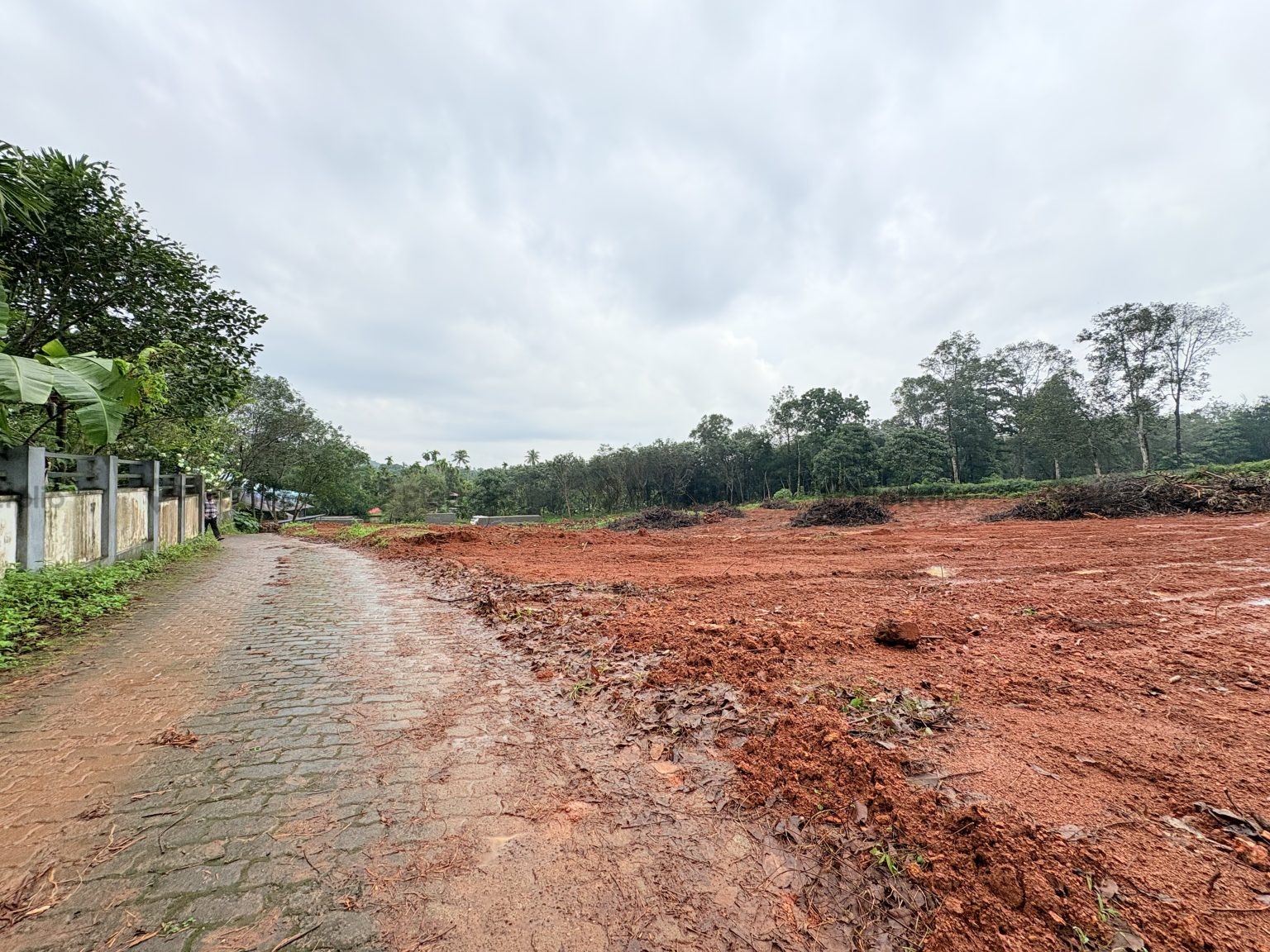 Plotf or sale near Puthenkurish