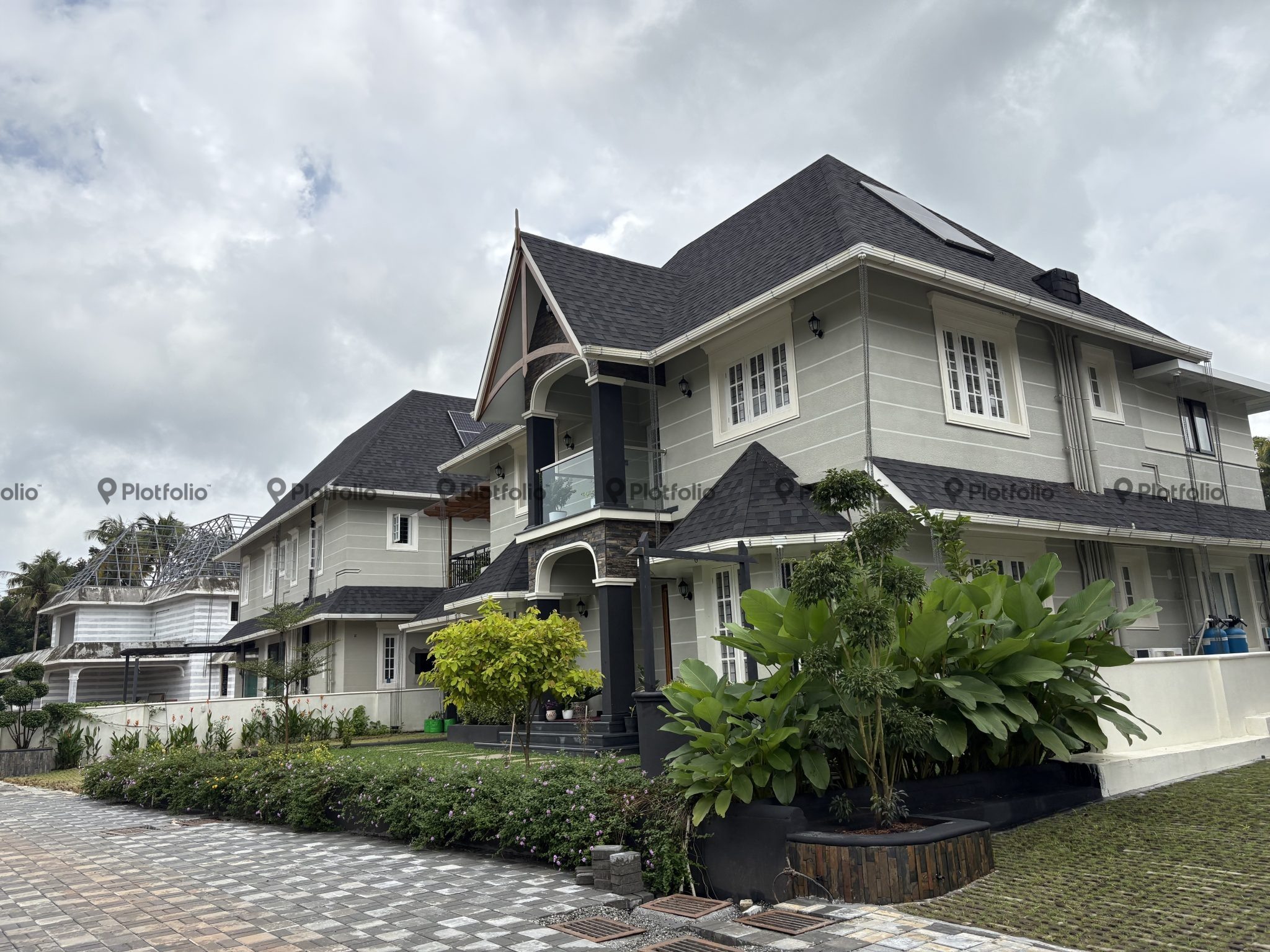 Luxury Villa near Kakkanad Plotfolio